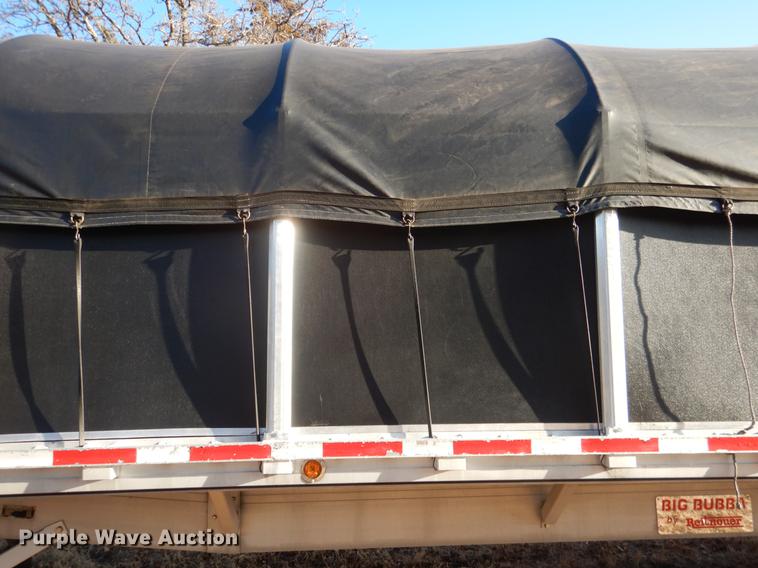 image for item DF2128 2004 Reitnouer 48A2 flatbed trailer
