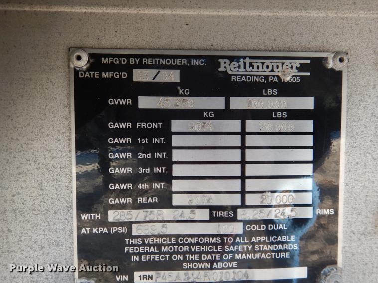 image for item DF2128 2004 Reitnouer 48A2 flatbed trailer