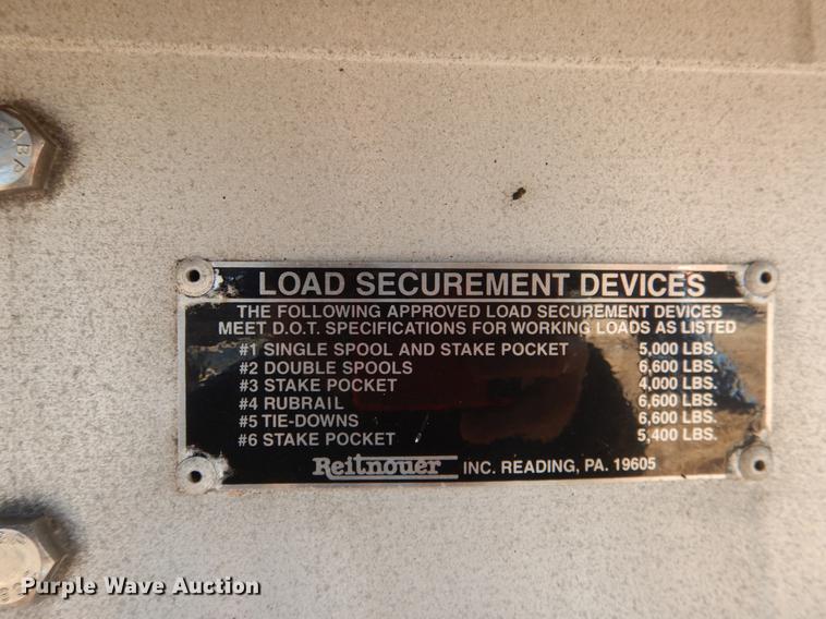 image for item DF2128 2004 Reitnouer 48A2 flatbed trailer