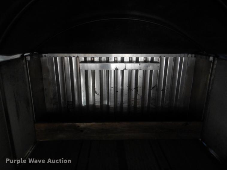 image for item DF2128 2004 Reitnouer 48A2 flatbed trailer