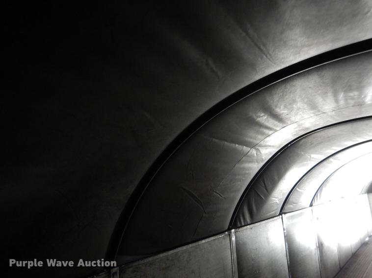 image for item DF2128 2004 Reitnouer 48A2 flatbed trailer