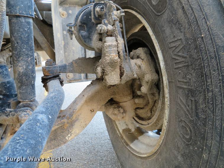 image for item DG3848 2006 Mack CXN613 semi truck