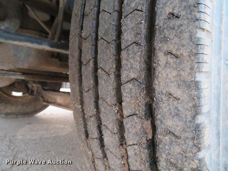 image for item DG3848 2006 Mack CXN613 semi truck