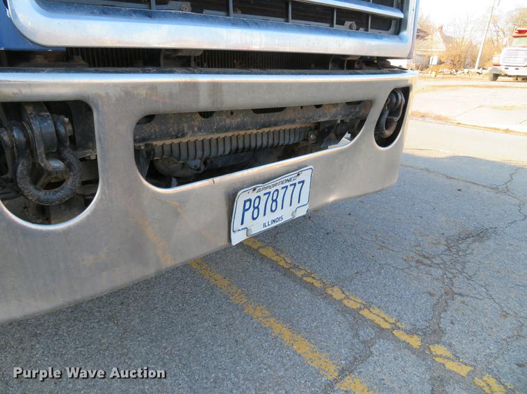 image for item DG3848 2006 Mack CXN613 semi truck