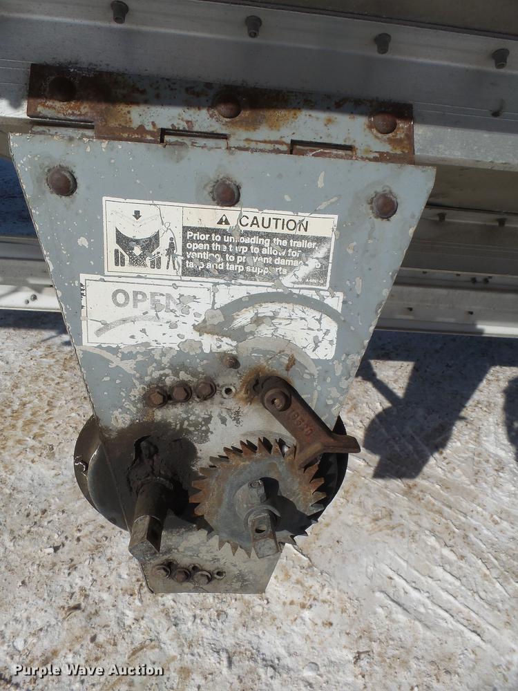 image for item DX9165 1993 Wilson DWH-200 double hopper bottom grain trailer