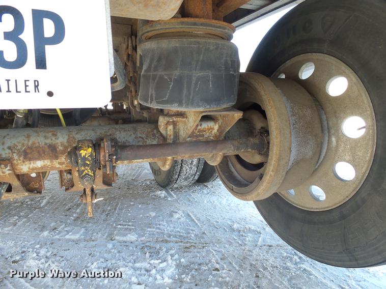 image for item DX9165 1993 Wilson DWH-200 double hopper bottom grain trailer