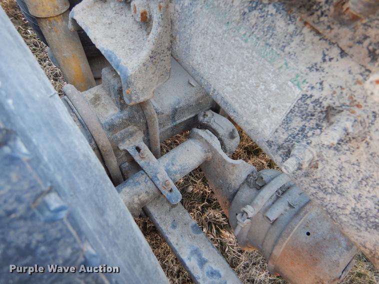 image for item FH9005 2003 Freightliner Columbia semi truck