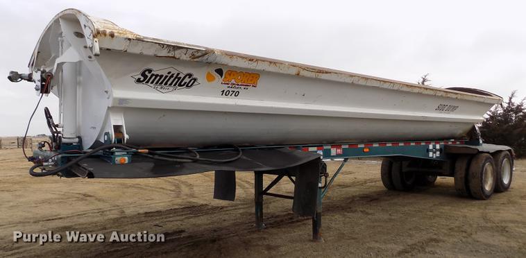 image for item FH9035 2004 Smithco 2002P side dump trailer