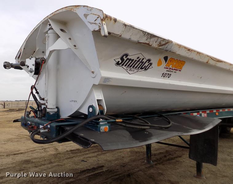 image for item FH9035 2004 Smithco 2002P side dump trailer