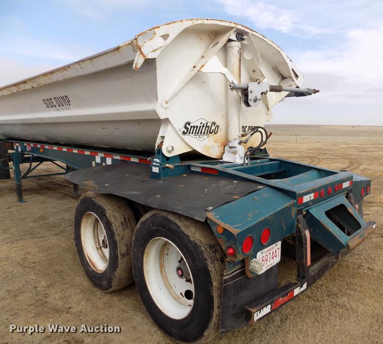 image for item FH9035 2004 Smithco 2002P side dump trailer
