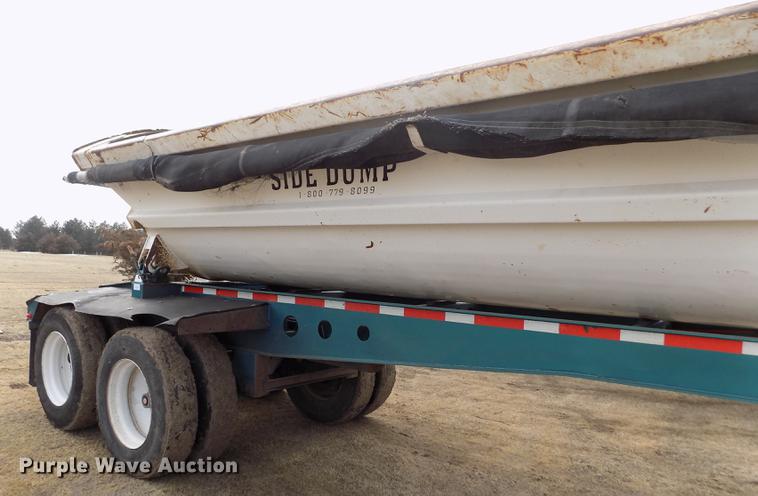 image for item FH9035 2004 Smithco 2002P side dump trailer