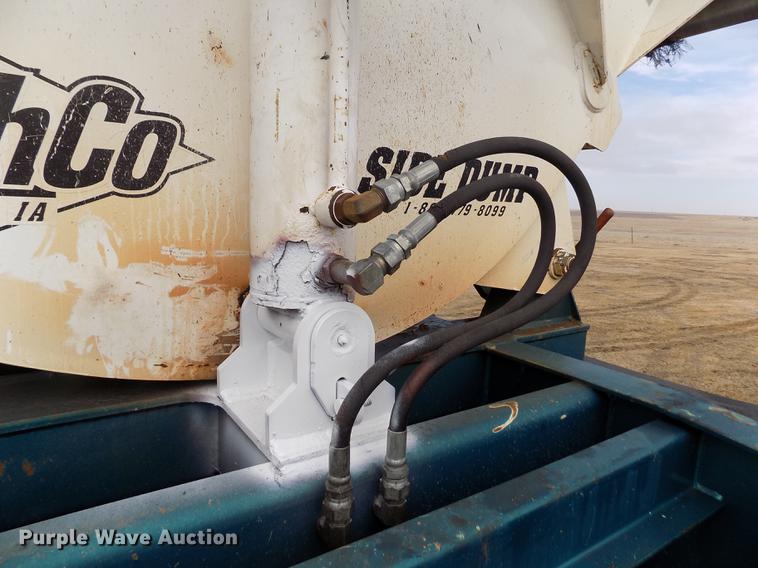 image for item FH9035 2004 Smithco 2002P side dump trailer