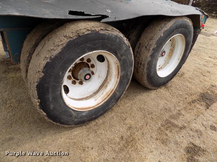 image for item FH9035 2004 Smithco 2002P side dump trailer