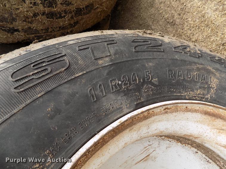 image for item FH9035 2004 Smithco 2002P side dump trailer