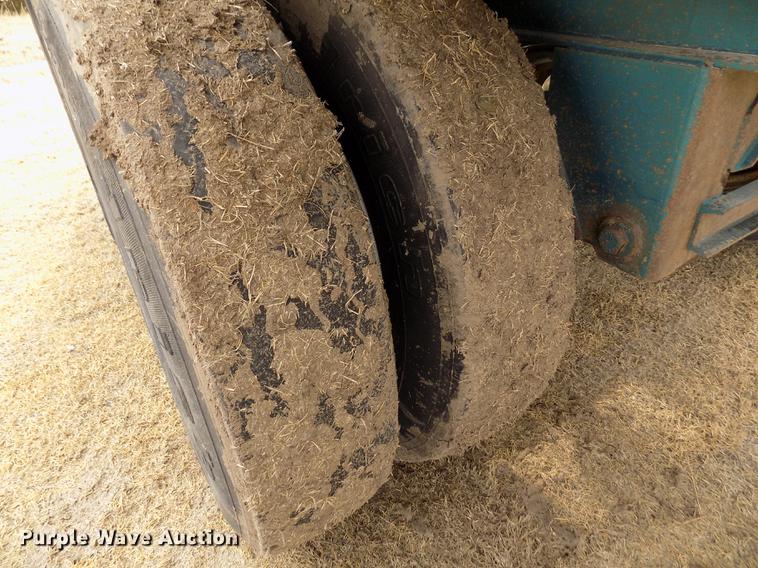 image for item FH9035 2004 Smithco 2002P side dump trailer