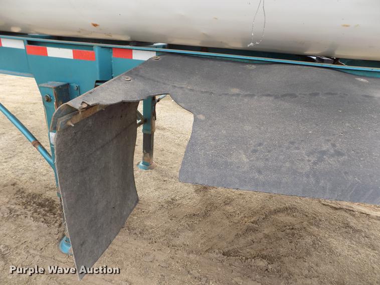 image for item FH9035 2004 Smithco 2002P side dump trailer