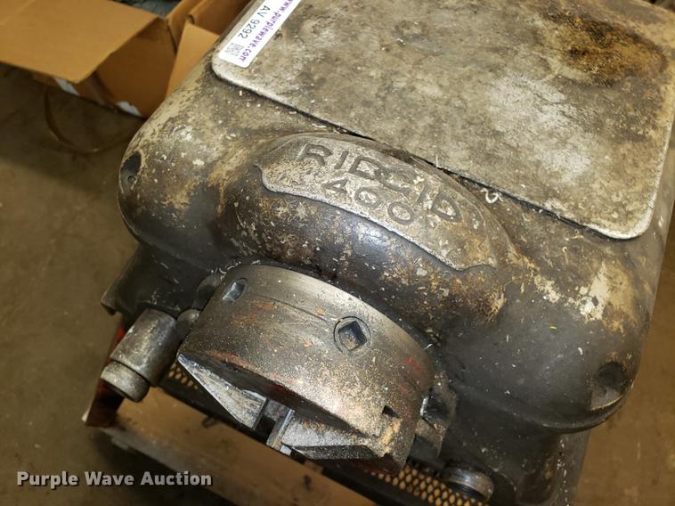 image for item AV9292 Ridgid 400 pipe threader