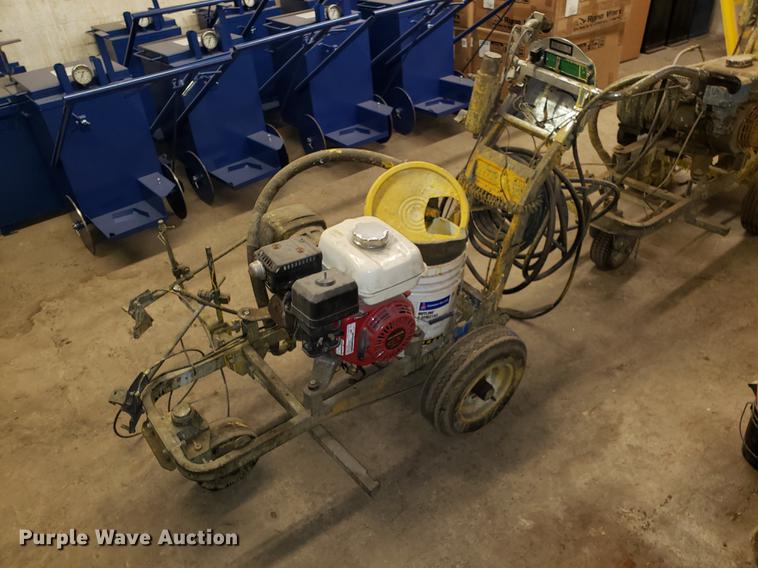 image for item AV9293 (3) paint sprayers