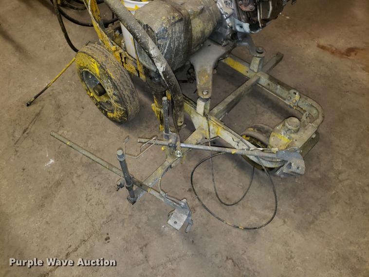 image for item AV9293 (3) paint sprayers