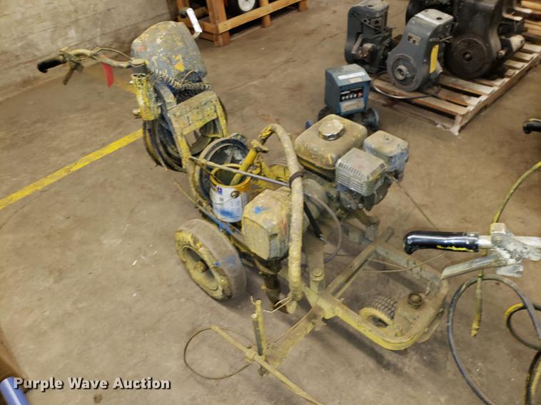 image for item AV9293 (3) paint sprayers