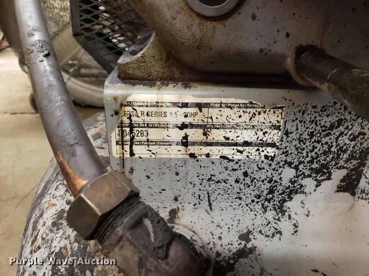 image for item AV9299 Air compressor