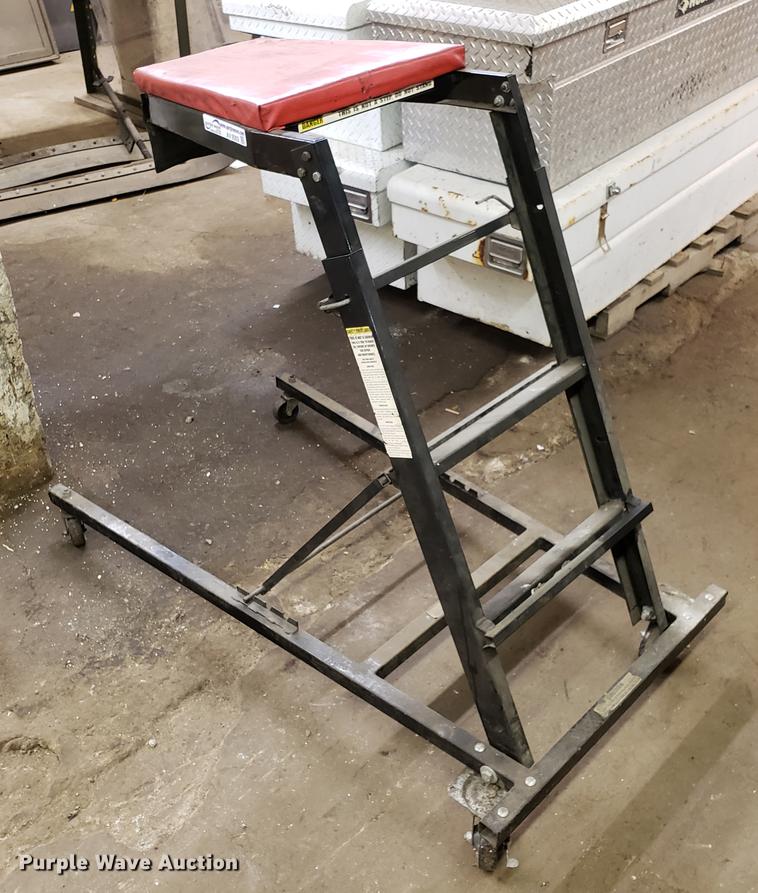 image for item AV9303 Creeper