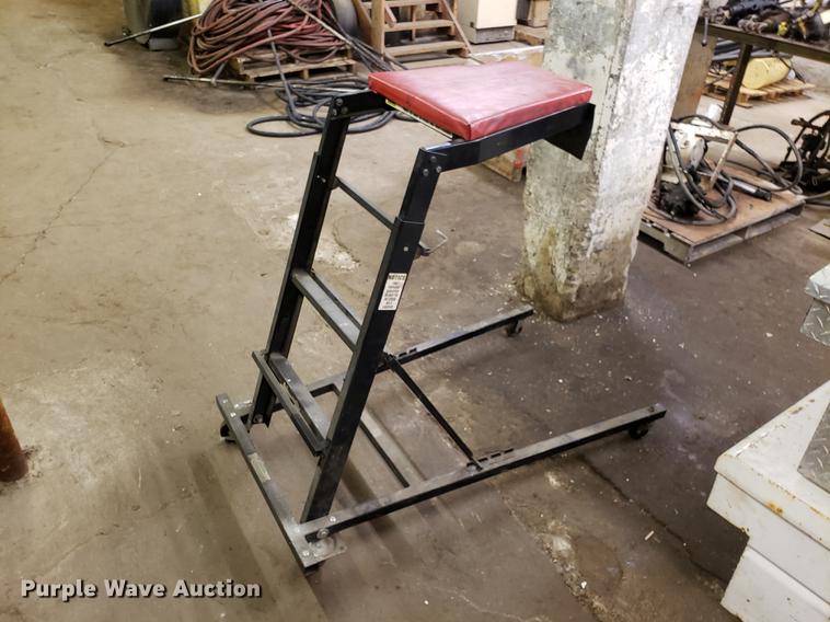 image for item AV9303 Creeper