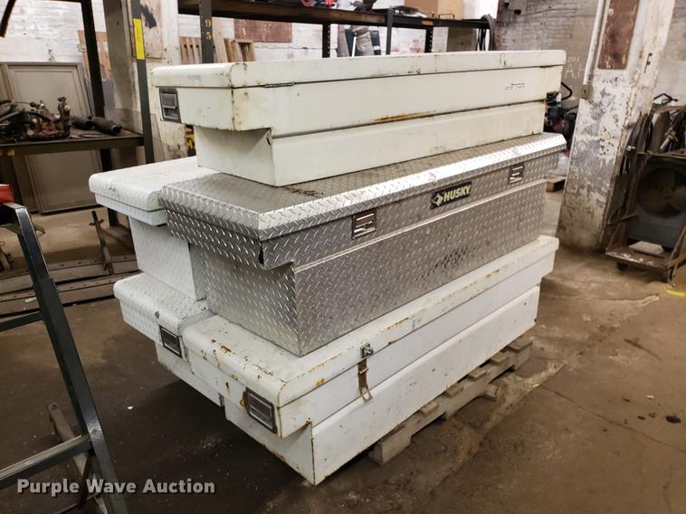 image for item AV9305 (5) toolboxes