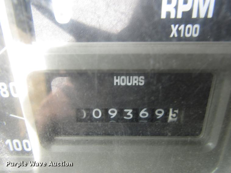 image for item DB6863 1997 International 4700 semi truck