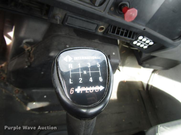 image for item DB6863 1997 International 4700 semi truck