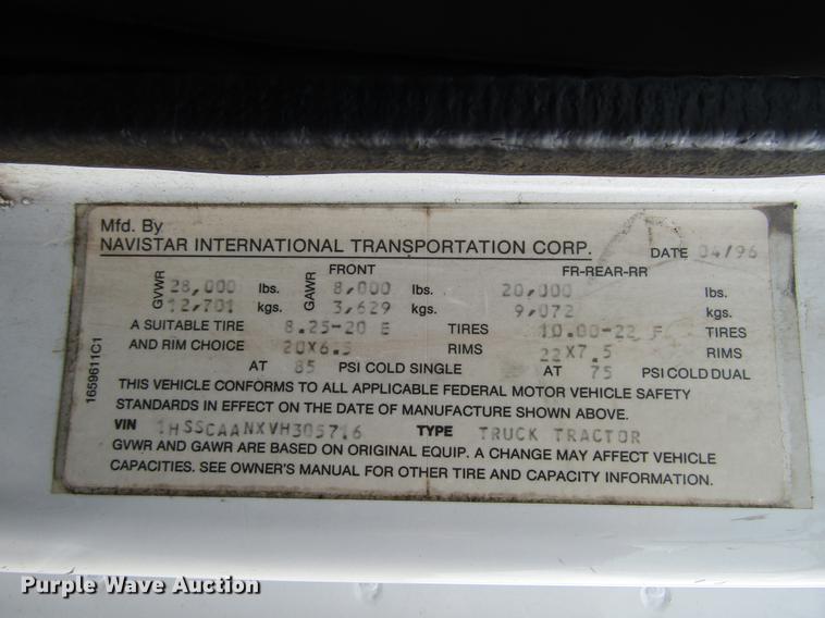 image for item DB6863 1997 International 4700 semi truck