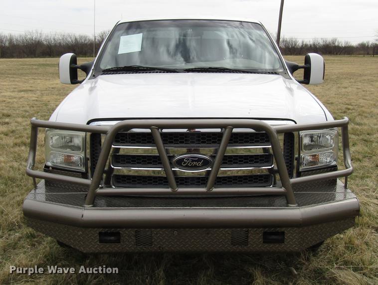 image for item DB6864 2005 Ford F350 Super Duty King Ranch Crew Cab pickup truck