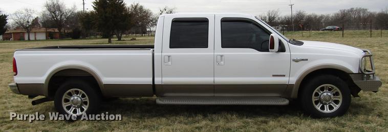 image for item DB6864 2005 Ford F350 Super Duty King Ranch Crew Cab pickup truck