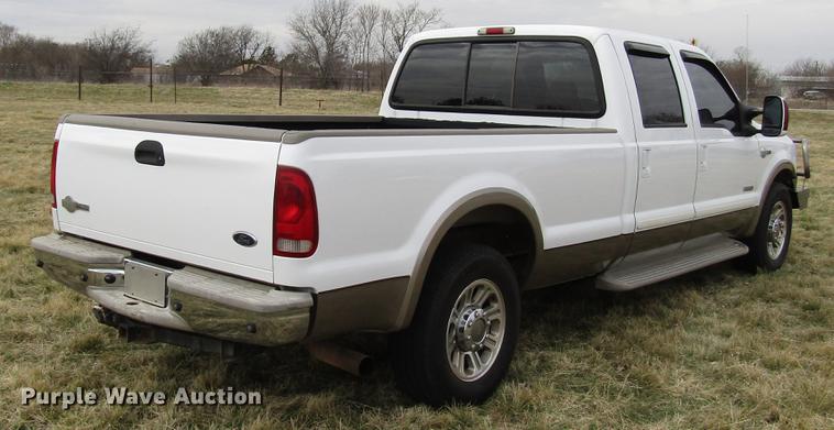 image for item DB6864 2005 Ford F350 Super Duty King Ranch Crew Cab pickup truck