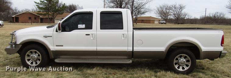 image for item DB6864 2005 Ford F350 Super Duty King Ranch Crew Cab pickup truck