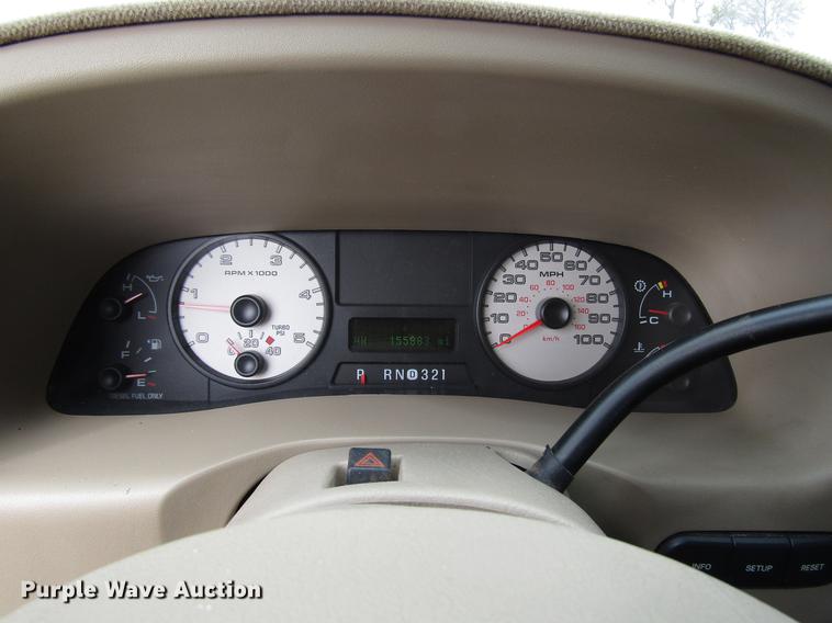 image for item DB6864 2005 Ford F350 Super Duty King Ranch Crew Cab pickup truck