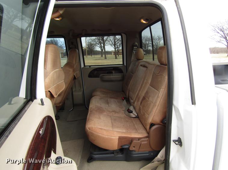 image for item DB6864 2005 Ford F350 Super Duty King Ranch Crew Cab pickup truck
