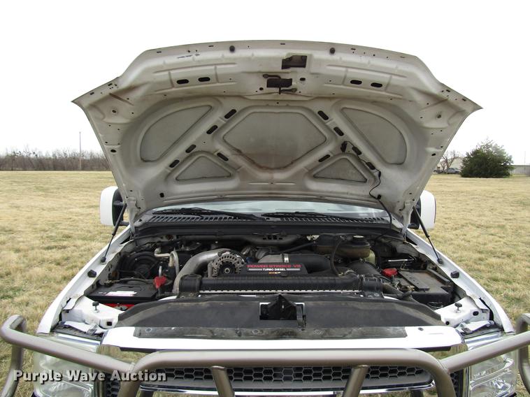 image for item DB6864 2005 Ford F350 Super Duty King Ranch Crew Cab pickup truck