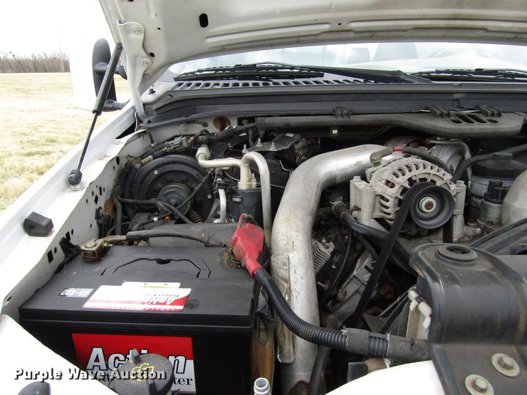 image for item DB6864 2005 Ford F350 Super Duty King Ranch Crew Cab pickup truck