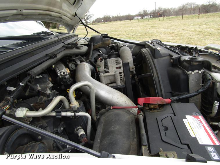 image for item DB6864 2005 Ford F350 Super Duty King Ranch Crew Cab pickup truck