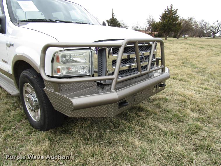 image for item DB6864 2005 Ford F350 Super Duty King Ranch Crew Cab pickup truck