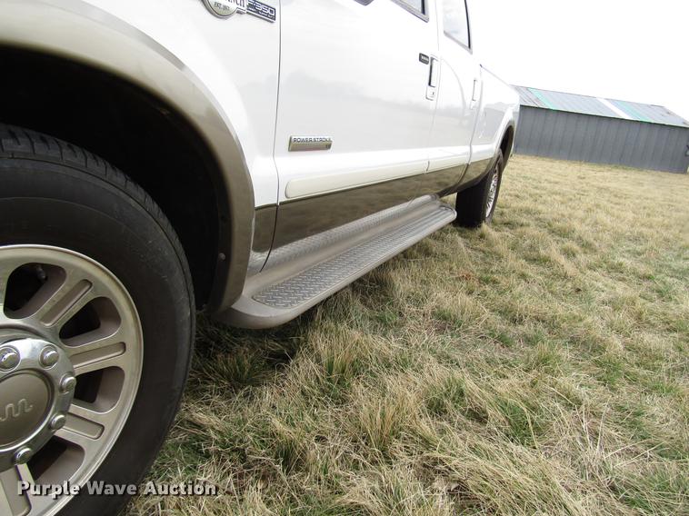 image for item DB6864 2005 Ford F350 Super Duty King Ranch Crew Cab pickup truck
