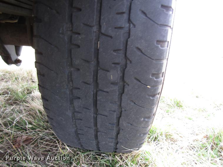 image for item DB6864 2005 Ford F350 Super Duty King Ranch Crew Cab pickup truck