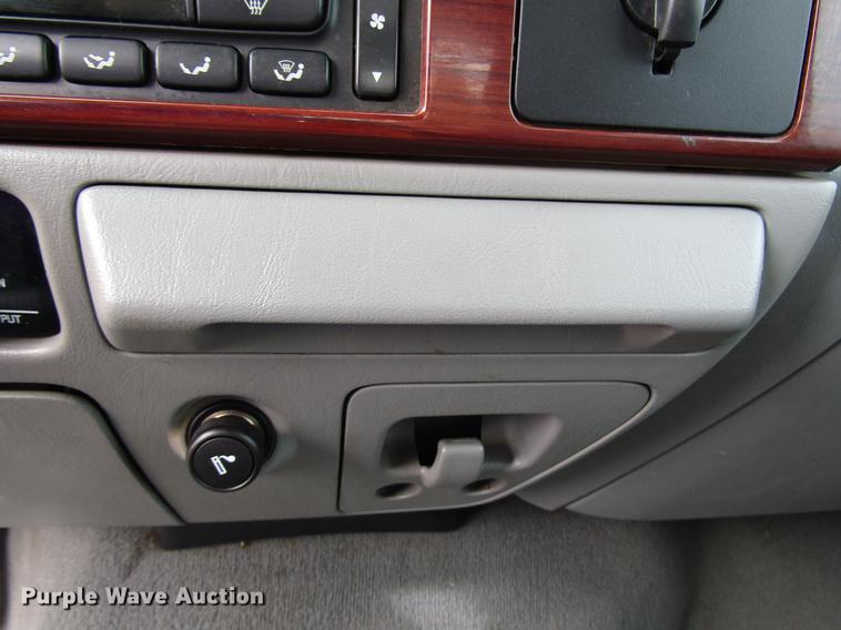 image for item DB6866 2006 Ford F250 Super Duty Crew Cab pickup truck