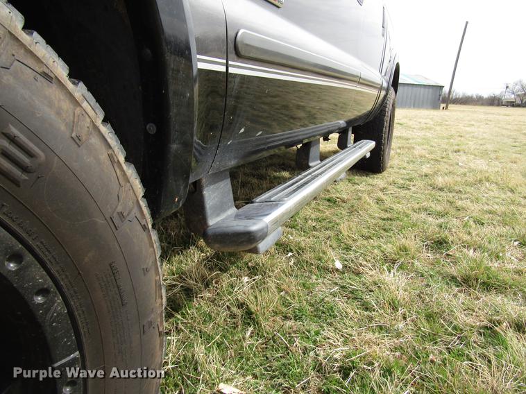 image for item DB6866 2006 Ford F250 Super Duty Crew Cab pickup truck