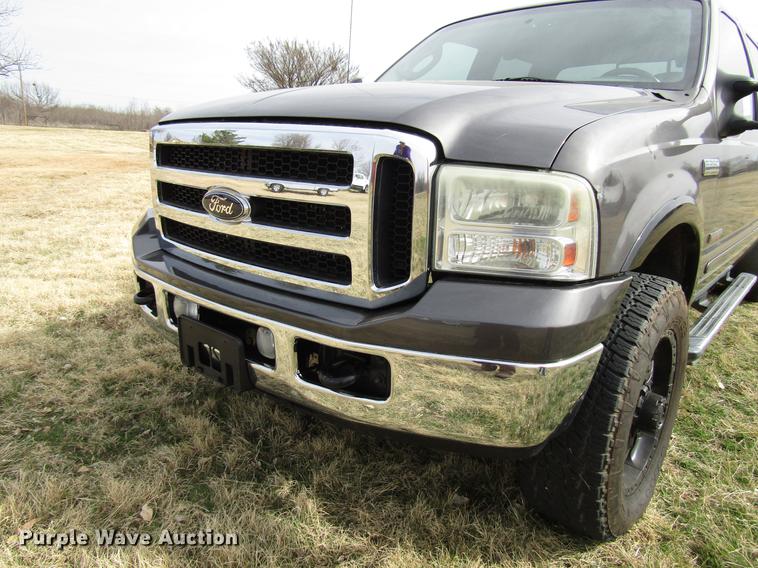 image for item DB6866 2006 Ford F250 Super Duty Crew Cab pickup truck