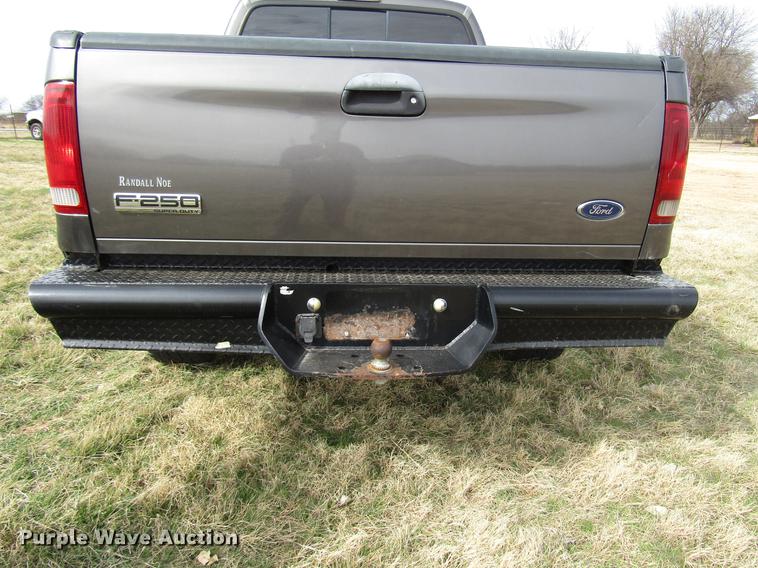 image for item DB6866 2006 Ford F250 Super Duty Crew Cab pickup truck