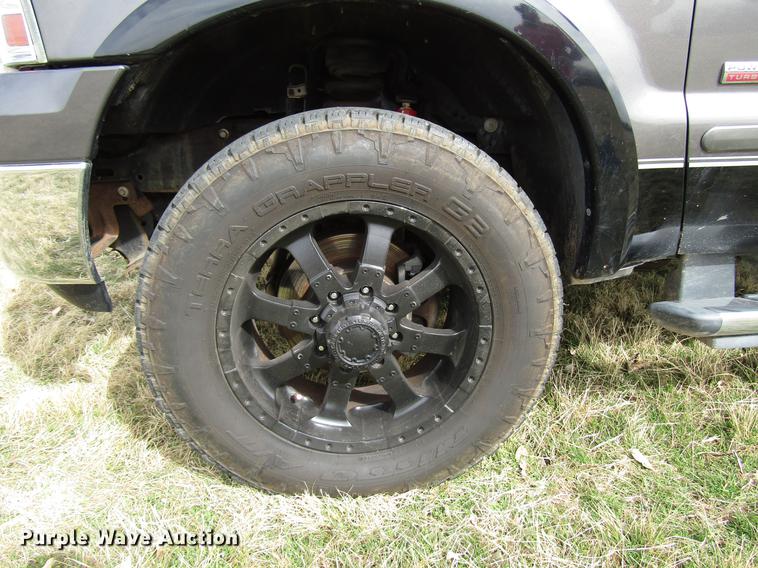 image for item DB6866 2006 Ford F250 Super Duty Crew Cab pickup truck