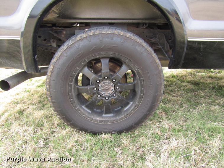 image for item DB6866 2006 Ford F250 Super Duty Crew Cab pickup truck