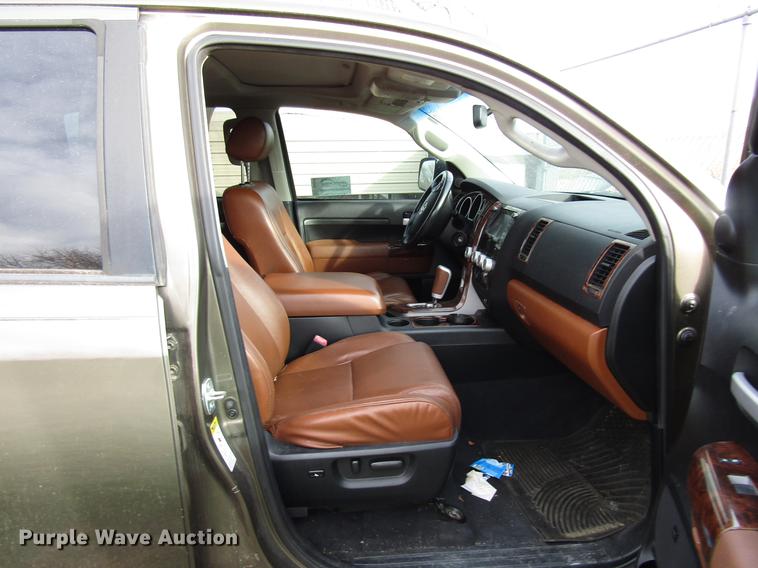 image for item DB6868 2008 Toyota Tundra CrewMax pickup truck